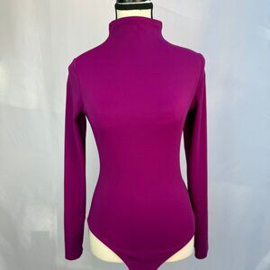 EXPRESS Long-Sleeve Mock Neck Bodysuit – Size X-Small